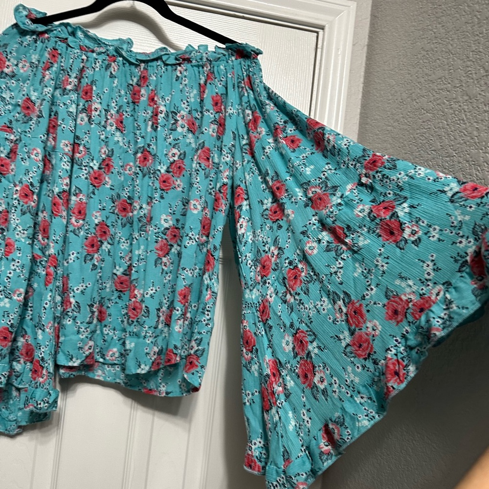 Off the Shoulder Turquoise Floral Print Peasant Blouse - Picture 5 of 7